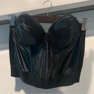 Wired busier corset style intimate top by Victoria’s Secret size 36B